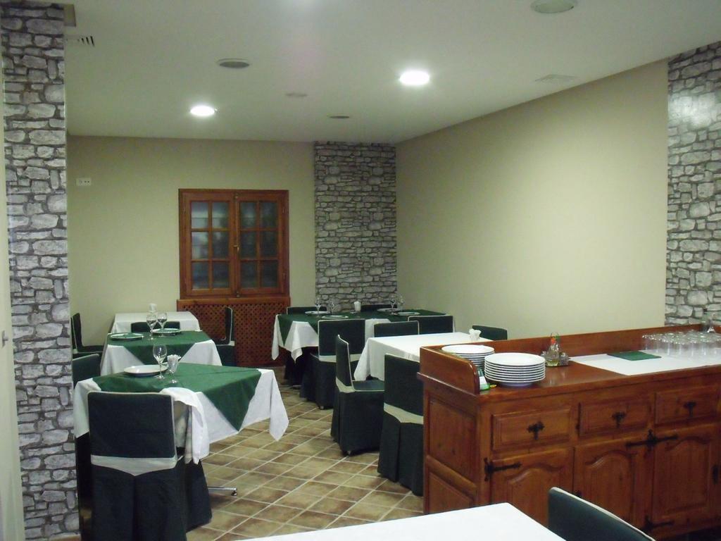 Hostal Salones Victoria Santa Marina del Rey Ngoại thất bức ảnh